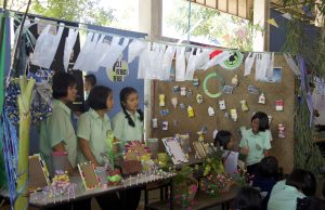 မြန်မာရွှေ့ပြောင်းကျောင်းသားများ၏ ရိုးရာယဉ်ကျေးမှုဖလှယ်ခြင်းနှင့် စွန့်ပစ်ပစ္စည်းပြန်လည်အသုံးပြုခြင်းပြပွဲ ပြုလုပ်