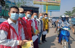 နယ်စပ် မြဝတီမြို့တွင် ကိုရိုနာဗိုင်းရပ်စ်ကူးစက်မှု အန္တရာယ်ကြိုတင်ကာကွယ်ရေး အသိပညာပေး လှုပ်ရှားမှု ပြုလုပ်