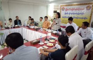 နယ်စပ်ကုန်စည်ဈေးကွက်တွင် ထိုင်းဘတ်ငွေဈေးလျော့ကျခြင်းကြောင့် မြန်မာပြောင်းကုန်သည်များ အရှုံးပေါ်နေဟုဆို