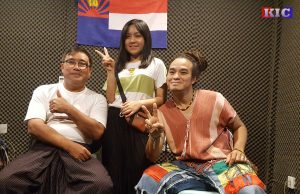 စိမ်း၊ ဝါ၊ နီ ဖြင့် ရှင်သန်လှုပ်ရှားခြင်း