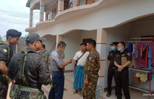 မြဝတီမြို့ရှိ နေအိမ်တန်းလျားဝင်းအတွင်း သေနတ်ပစ်ခတ်မှုဖြစ်ပွား၍ ၁ ဦးသေ၊ ၃ ဦးဒဏ်ရာရ