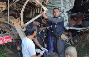 မြဝတီ-ကော့ကရိတ်အာရှလမ်းတွင် ပြောင်းဆန်တင်ယာဉ်တိမ်းမှောက်၍ ယာဉ်မောင်းသေဆုံးပြီး ၅ ဦး ဒဏ်ရာရ
