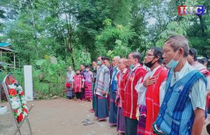 ဘဲကရက်ရှိ စောဘဦးကြီးခမ်းမ၌ ပြုလုပ်သည့် ကရင်အာဇာနည်နေ့သို့ လူထုထောင်နှင့်ချီ တက်ရောက်ခဲ့