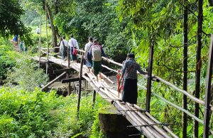 သံတောင်ကြီးတွင် အခြေခံပညာရေးဝန်ထမ်း ၈၅၁ ဦး တာဝန်မှ ယာယီရပ်ဆိုင်းခံရ