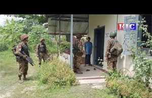 The Karen News | The military council troop entered and inspect Lay Kay Kaw with full-equipment