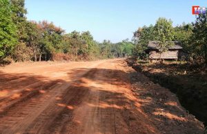 ကော့တိုးမှ နဘူးတံခွန်တိုင်အထိ လမ်းဖောက်လုပ်မှုကြောင့် နစ်နာမှုရှိသည့် လယ်ယာခြံပိုင်ရှင်များ ခြိမ်းခြောက်ခံနေရ