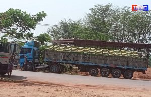 ကား ၃ စီး ပစ်ခတ်မီးရှို့ခံရပြီးနောက် အာရှလမ်းအား သွားလာမှုပိတ်