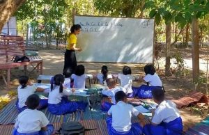 ကော့ကရိတ်နှင့် ကျုံဒိုးမြို့နယ်တွင် ကော်သူးလေစာသင်ကျောင်းနှင့် ကိုယ်ထူကိုယ်ထကျောင်းများဖြင့်သာ ဖွင့်လှစ်သင်ကြားပေးနေ