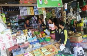 ဆန်နှင့်ဆီစျေးများ ကျဆင်းသွားသော်လည်း စစ်တပ်ထုတ်ကုန်ပစ္စည်းများ စျေးနှုန်းမြှင့်တက်လျက်ရှိနေ