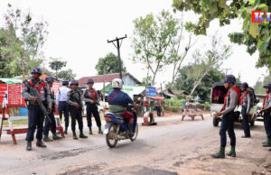 ဖားအံမြို့ပေါ်သွားလာသည့် ကား၊ ဆိုင်ကယ်များကို စကစနှင့်ရဲတပ်ဖွဲ့တို့ စစ်ဆေးမှု၊ ငွေတောင်းခံမှု ပိုမိုများလာ