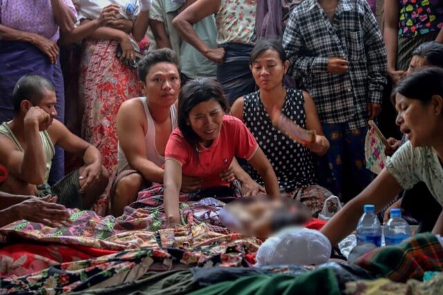 MYANMAR-CONFLICT-SCHOOL