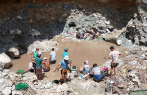 ကျိုက်ထိုတွင် ဖမ်းဆီးခံရသော ရွှေလုပ်သားအချို့ ငွေပေး၍ ပြန်လွတ်