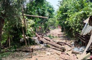 မင်းလက်ပံရှိစစ်ရှောင်နေရာကို စစ်အုပ်စုလက်နက်ကြီးပစ်၍ ဒေသခံ ၃ ဦးနှင့် ဘုန်းကြီးတစ်ပါးဒဏ်ရာရ