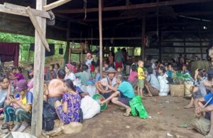 စစ်တောင်းမြစ်အနောက်ဘက်ရှိ ကျေးရွာများကို စစ်အုပ်စု ဝင်ရောက်စီးနင်း၍ ပြည်သူပိုင်ပစ္စည်းများ ခိုးသယ်နေ