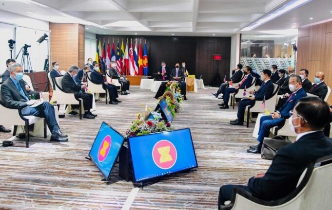အာဆီယံနိုင်ငံများနှင့် ကုမ္ပဏီများမှ စစ်အုပ်စုကို အားပေးကူညီနေမှုကို ရပ်တန့်ရေး သွေးစွန်းငွေ ဖြတ်တောက်ရေးလှုပ်ရှားမှုအဖွဲ့တိုက်တွန်း