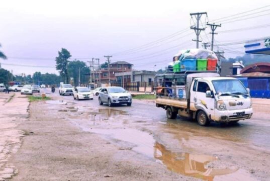ဖားအံ-မော်လမြိုင်လမ်းပိုင်းတွင် စစ်အုပ်စုတပ်က ပြည်သူများထံ ငွေညှစ်တောင်းခံမှုများ ပိုမိုပြုလုပ်