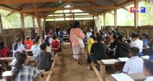 စစ်ကြောင်းထိုးမှုကြောင့် တပ်မဟာ ၅ နယ်မြေတွင် ကျောင်း ၁၅ ကျောင်း ပိတ်ထားရပြီး ဒေသခံ ထောင်ချီ စစ်ဘေးတိမ်းရှောင်နေရ