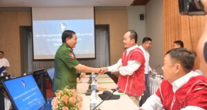 ဖလူး-မင်းလက်ပံတိုက်ပွဲပြင်းထန်ချိန် နယ်မြေတည်ငြိမ်ရေးပူးပေါင်းပေးဖို့ DKBA ထံ စစ်အုပ်စု တောင်းဆို