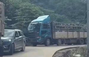 မဲဆောက်-ဖုတ်ဖရ လမ်းကြောင်းမှ တရုတ်နိုင်ငံသား ၂,၀၀၀ နီးပါး ရွှေ့ပြောင်းသည့်ကိစ္စ အမြန်စုံစမ်းရန် ထိုင်းအစိုးရကို လွှတ်တော်အမတ်ဟောင်း တိုက်တွန်း
