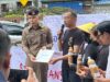 မြေရှားသတ္တုတူးဖော်မှု ဆိုးကျိုးများ တာဝန်ယူဖြေရှင်းပေးရန် ချင်းမိုင်ရှိ မြန်မာကောင်စစ်ဝန်ရုံးရှေ့ ဆန္ဒထုတ်ဖော်
