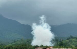 လေးကေကော်၊ ရဲကုန်းအရှေ့ဘက်တိုက်ပွဲအတွင်း စစ်အုပ်စုအထိနာထား၍ လေယာဉ်ဆက်တိုက်ဗုံးကြဲ