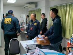 တရားမဝင် ဆယ်နှစ်ခံကဒ် နှိမ်နင်းရေးစီမံချက်ဖြင့် မဲဆောက်က ရုံးဝန်ထမ်းအပါအဝင် ဆက်နွယ်သူ (၁၇) ဦးကို ထိုင်းအာဏာပိုင်များ ဝင်ဖမ်း