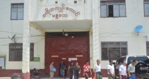 မန္တလေး၊ အိုးဘိုထောင်အတွင်း အကျဥ်းသားများ စစ်မှုထမ်းရန် စစ်အုပ်စု ဖိအားပေးစည်းရုံးနေ