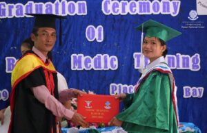 KNLA ဆေးဌာန၏ ငါးကြိမ်မြောက်ဆေးသင်တန်း တက်ရောက်သူ (၄၄) ဦး သင်တန်းဆင်း