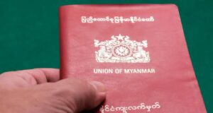 စစ်အုပ်စု ပတ်စပို့ကန့်သတ်ချက်ကြောင့် ထိုင်းရောက် MOU လုပ်သားများ ပြည်တွင်းပြန်ရမည့်အရေး စိုးရိမ်မှု မြင့်တက်