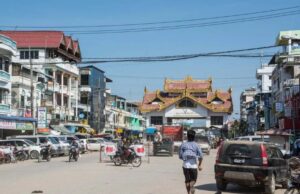 မြဝတီတွင် ယာဉ် ၅ စီး ဆင့်တိုက်မှုဖြစ်ပွား၊ ဒဏ်ရာရရှိသူ(၂)ဦးအနက် (၁) ဦး စိုးရိမ်ရ